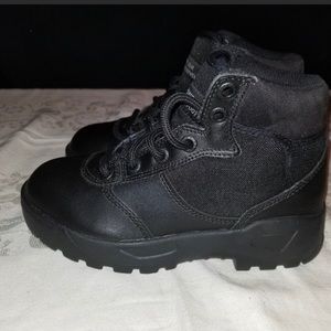 Tactical boots